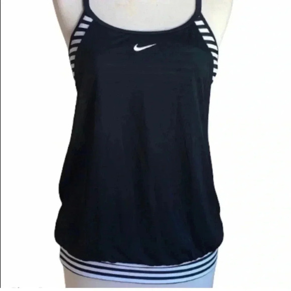 NWT Nike Tank with build in sports  bra S - Picture 1 of 4